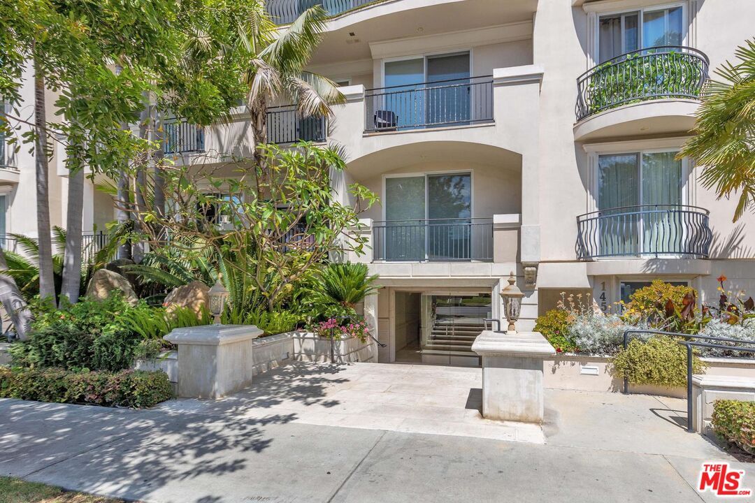 1450 S Beverly Dr #404 — photo 1