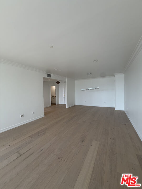 1450 S Beverly Dr #404 — photo 4