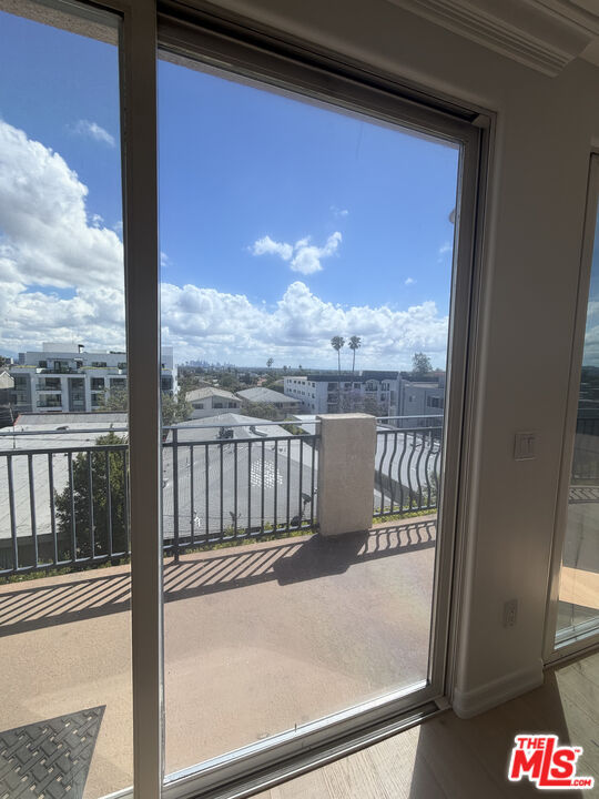 1450 S Beverly Dr #404 — photo 7