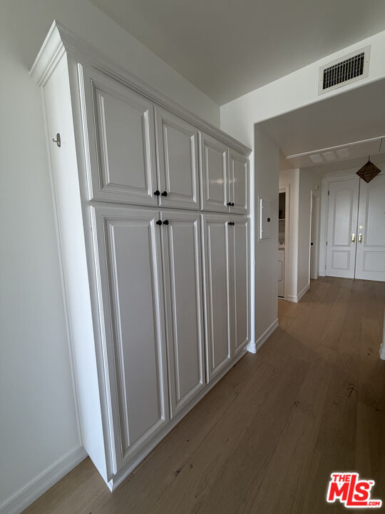 1450 S Beverly Dr #404 — photo 9