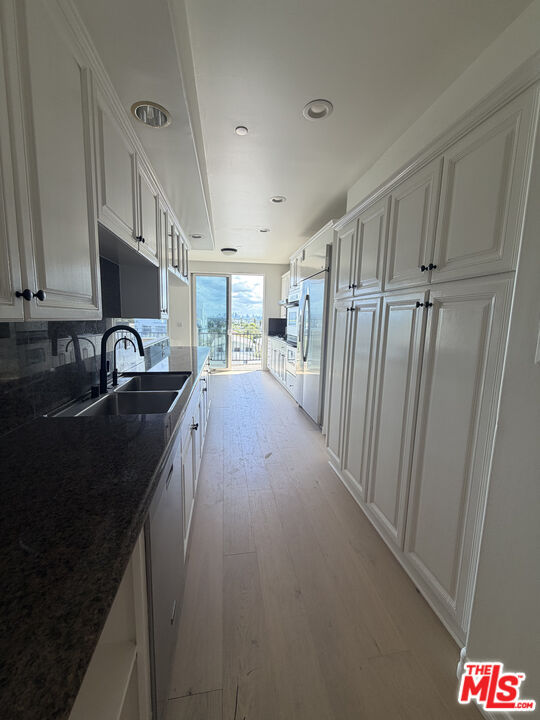 1450 S Beverly Dr #404 — photo 12