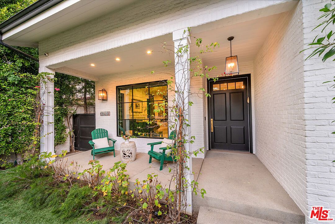 320 N Alta Vista Blvd — photo 1