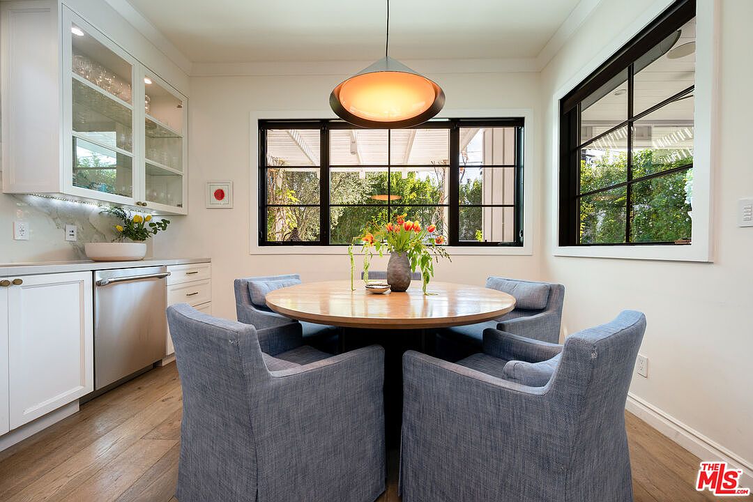 320 N Alta Vista Blvd — photo 17