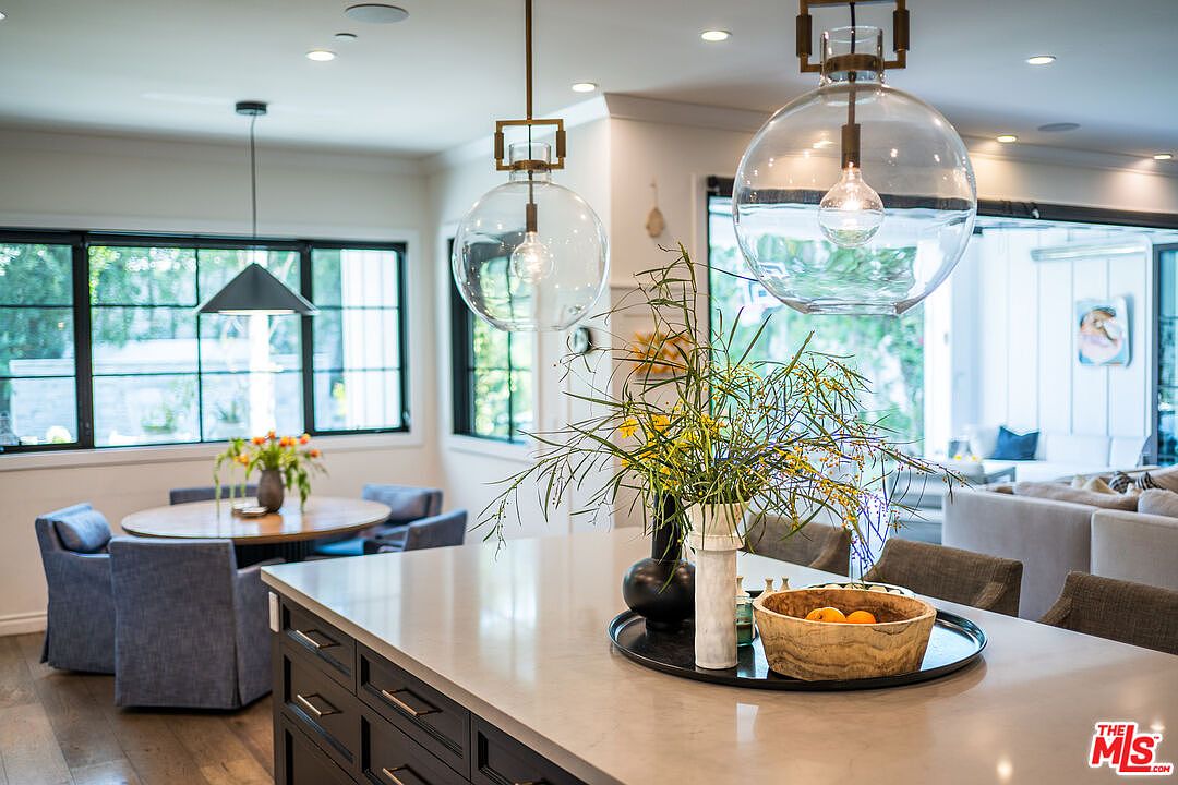 320 N Alta Vista Blvd — photo 18