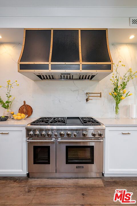 320 N Alta Vista Blvd — photo 24