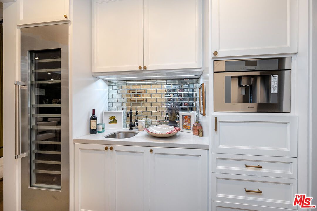 320 N Alta Vista Blvd — photo 28