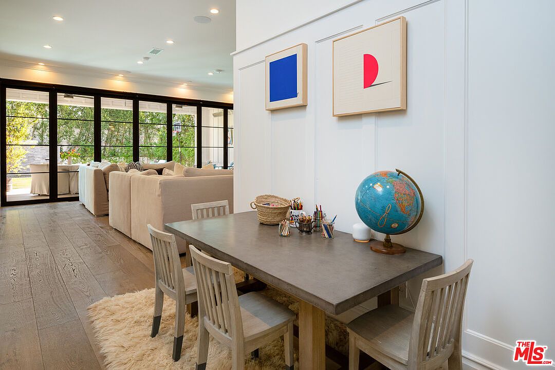 320 N Alta Vista Blvd — photo 38