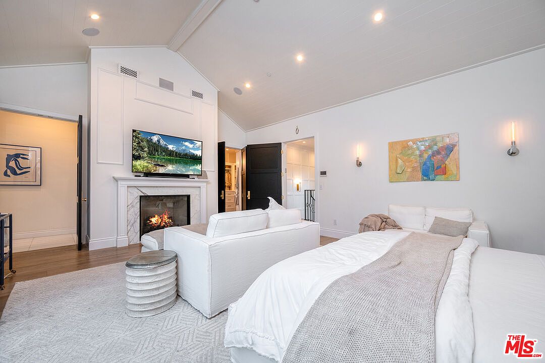 320 N Alta Vista Blvd — photo 50
