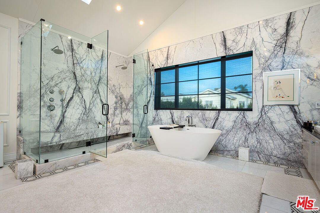 320 N Alta Vista Blvd — photo 53