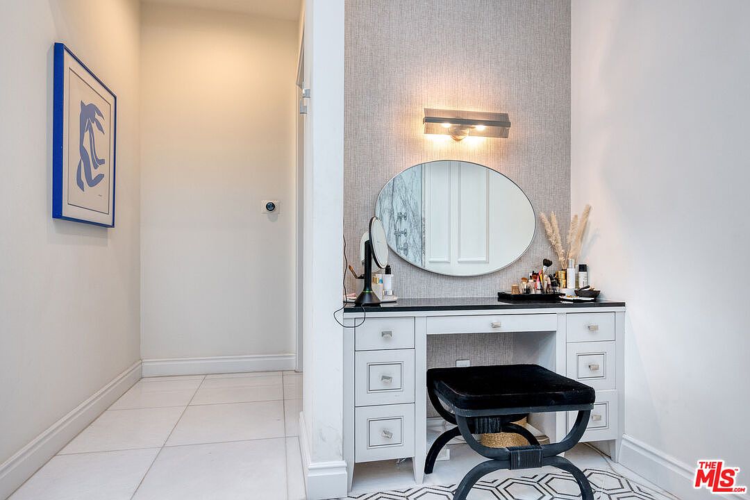 320 N Alta Vista Blvd — photo 54
