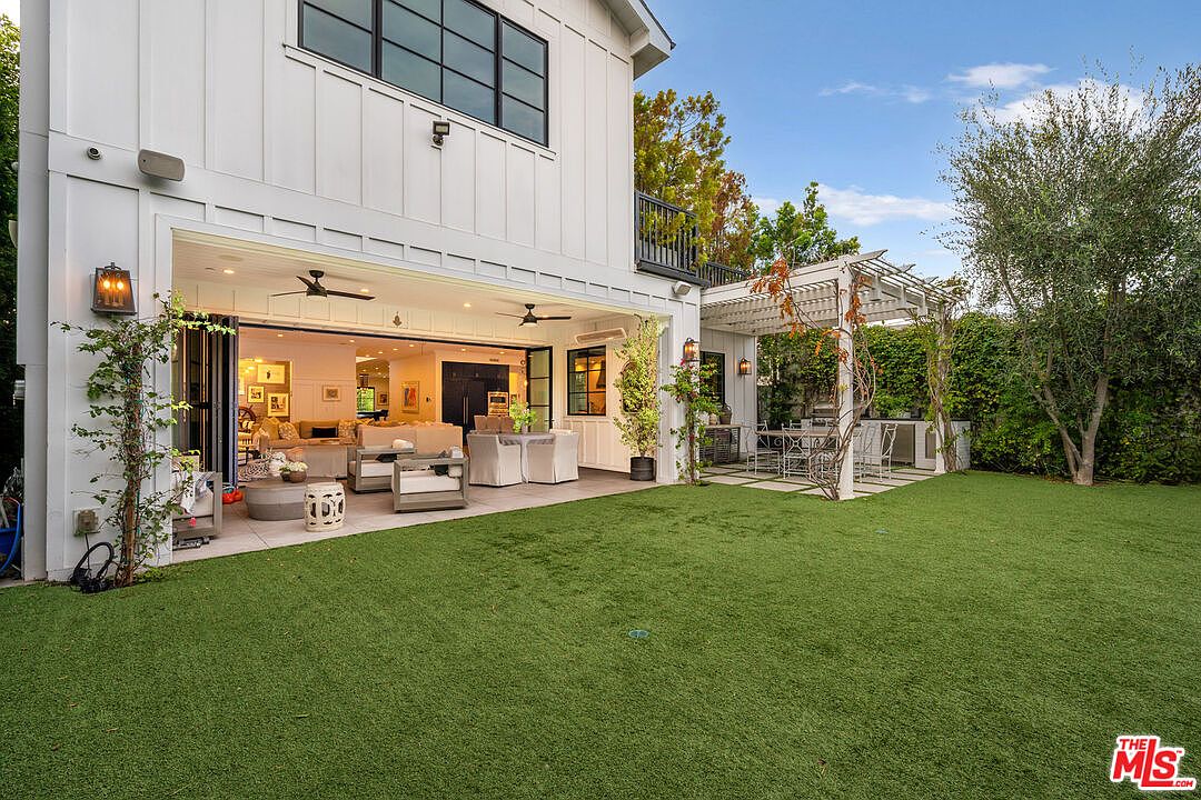 320 N Alta Vista Blvd — photo 65
