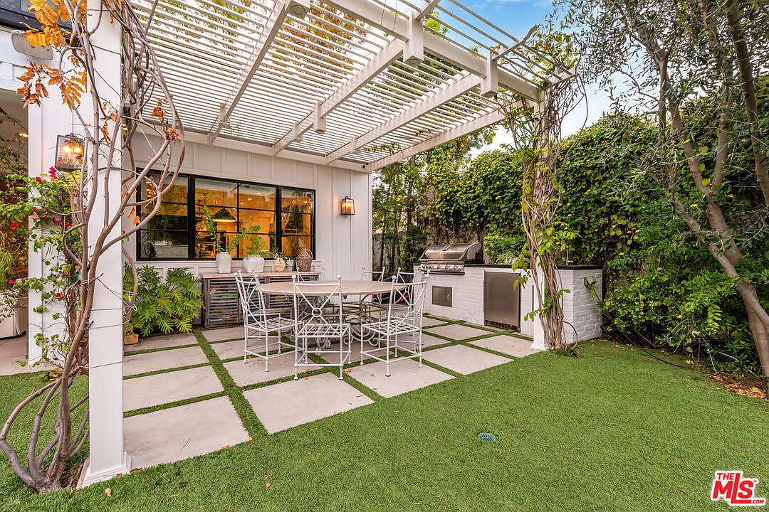 320 N Alta Vista Blvd — photo 67