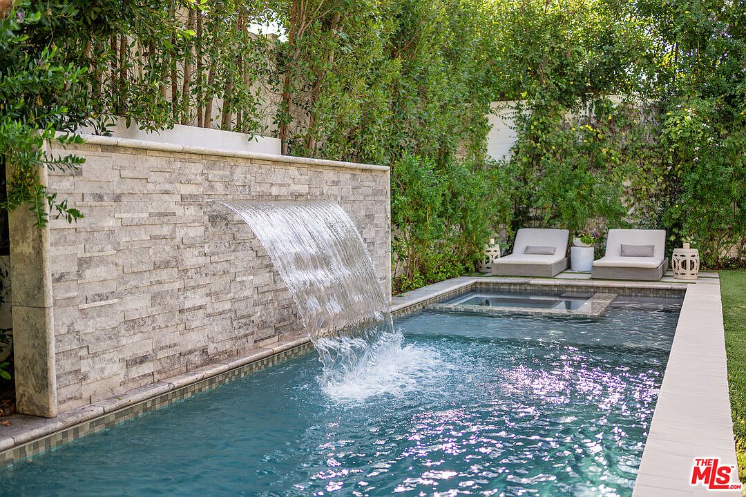 320 N Alta Vista Blvd — photo 74